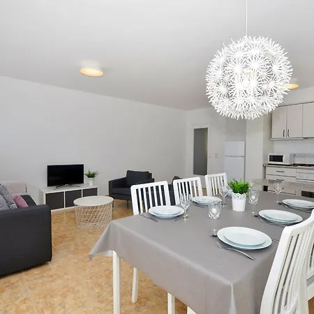 1172 Canyelles - Apivend Immo *