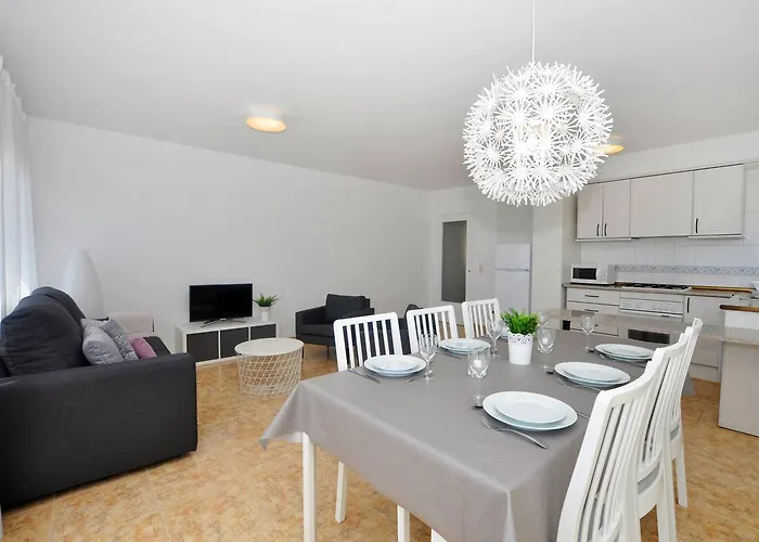 1172 Canyelles - Apivend Immo *